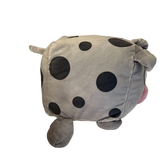 Kohl’s Cares Gray Pig 8” Plush for all ages - Picture 4 of 6